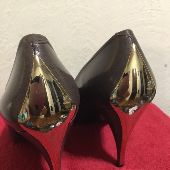 Modigliani Women Sz 9AA Taupe high heel Pumps EUC - Picture 7 of 8